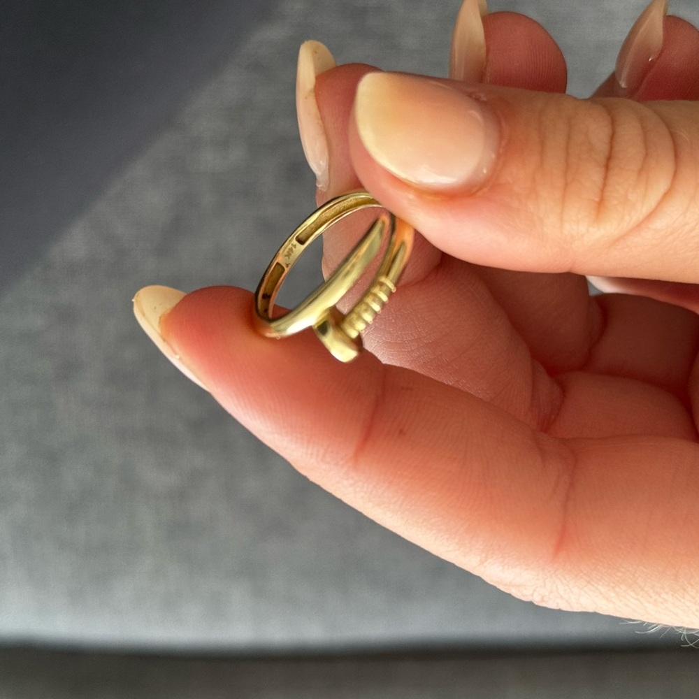 Elegant Gold Women's Nail Ring size 6